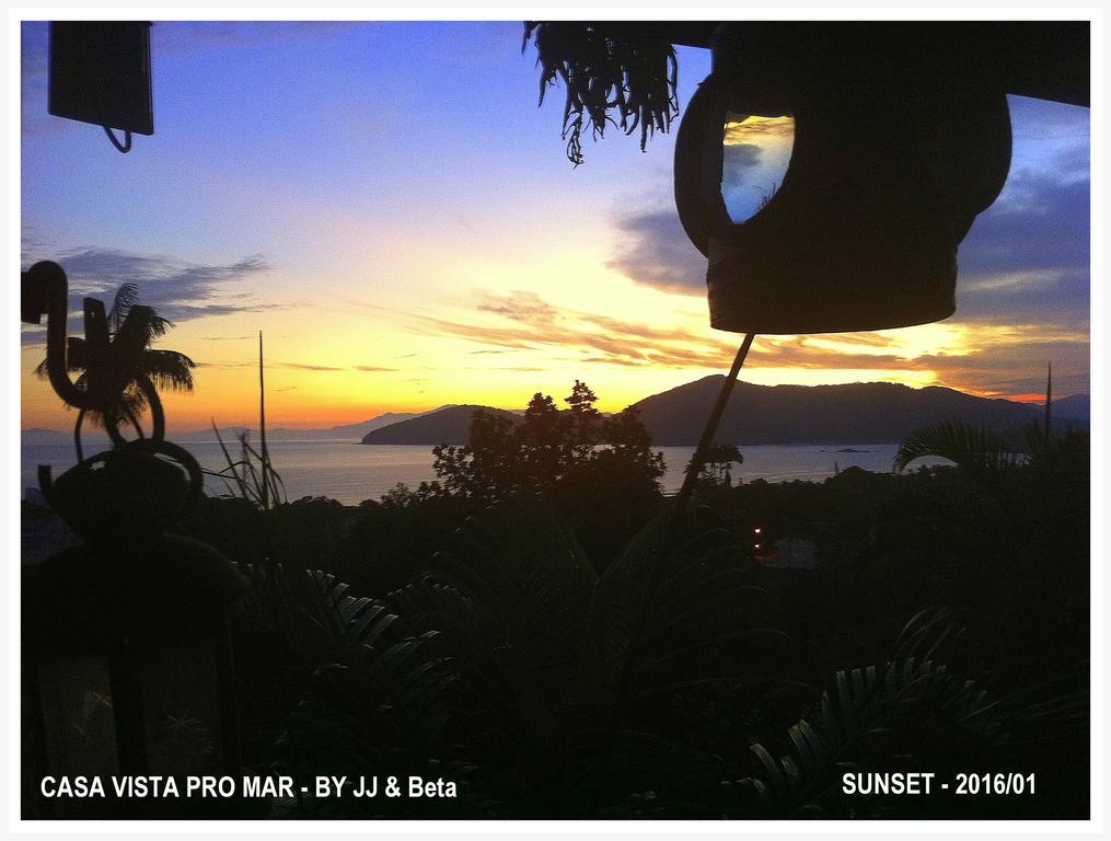 Casa Ubatuba Vista Para O Mar Esterno foto